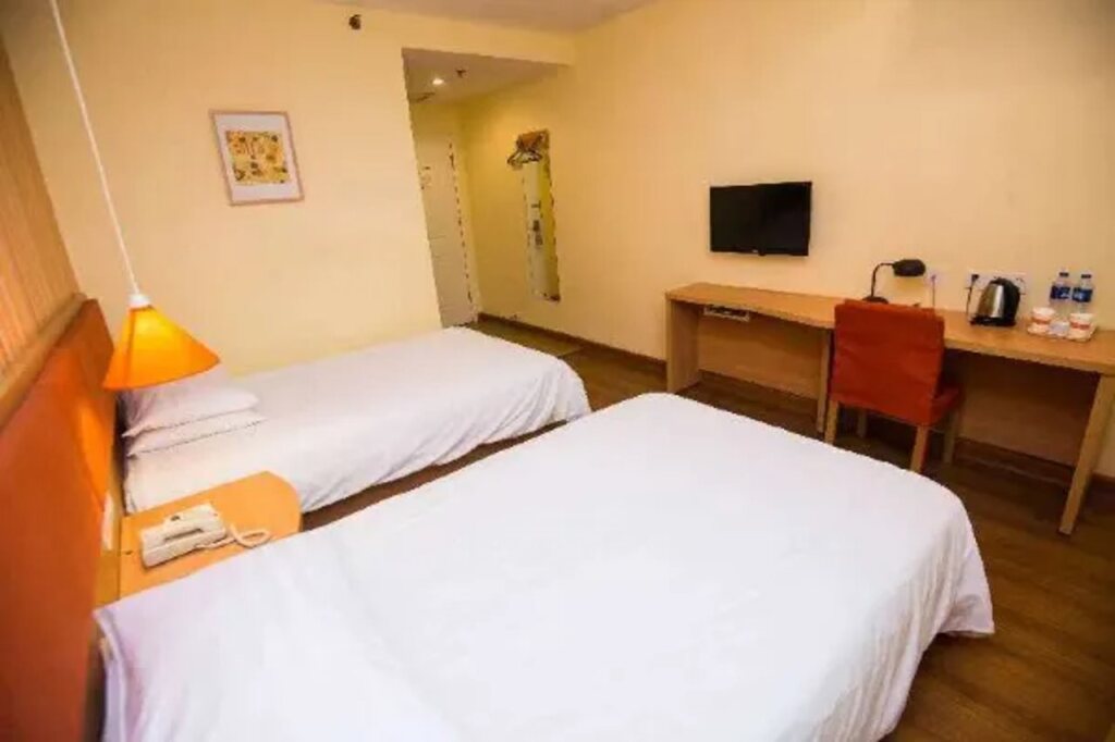 Янчжоу: Home Inn Yangzhou Shouxihu Wenchangge