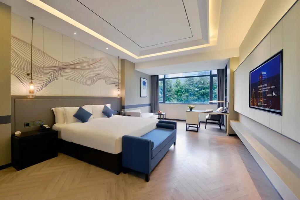 Chengdu Oriental Mehood Lestie Hotel — фото 1