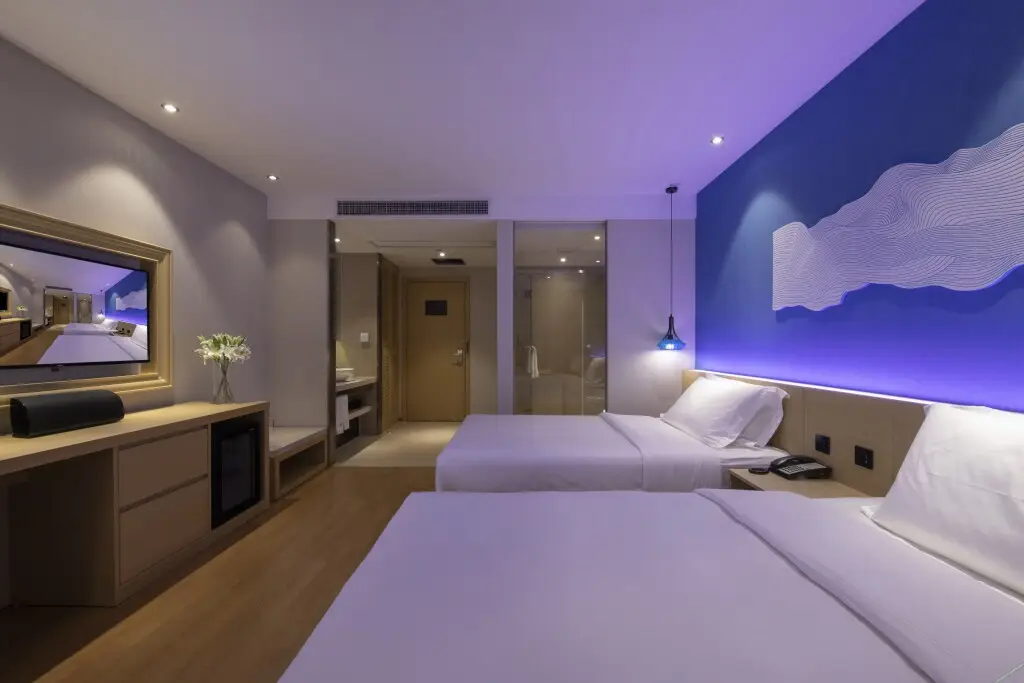 Шанхай: Orange Hotel  (Shanghai Hongqiao Railway Station Store)