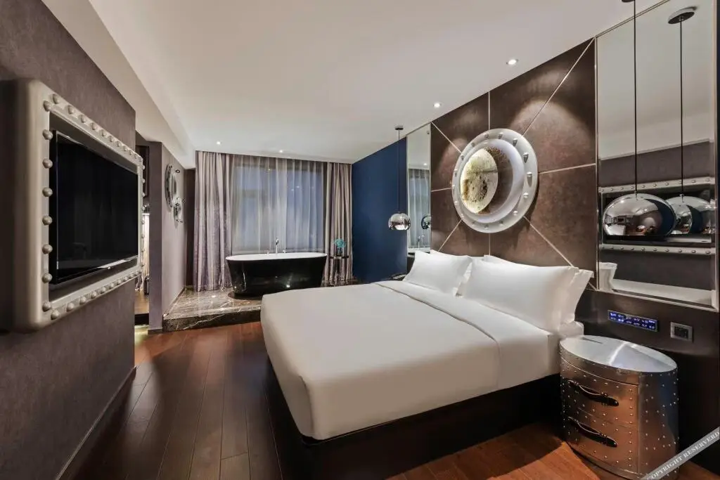 Шанхай: Orange Hotel  (Shanghai Hongqiao Railway Station Store)
