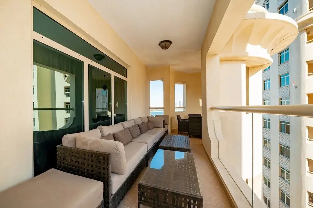 Дубай: Al Dabas by Luton Vacation Homes