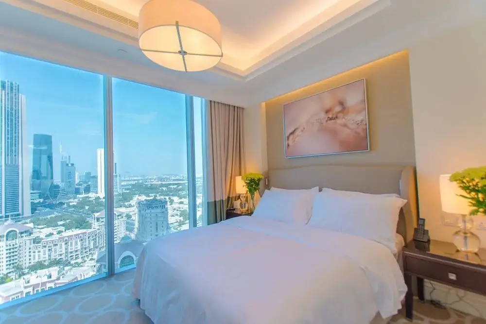 Дубай: Address Boulevard by Edens Dubai