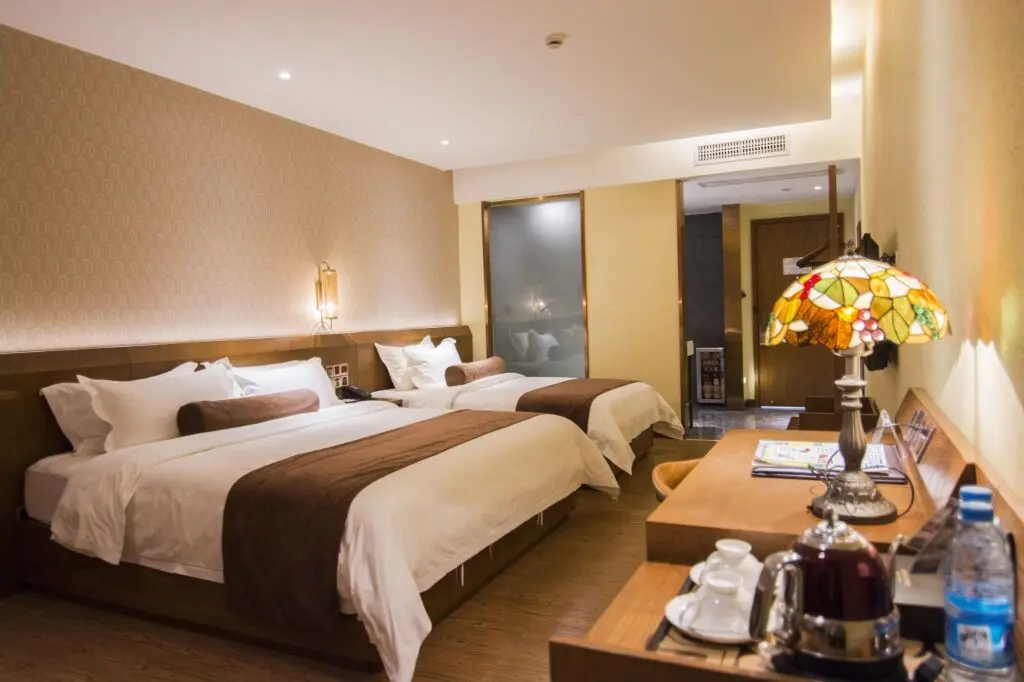 Гуанчжоу: James Joyce Hotel Guangzhou Sanyuanli Subway Station