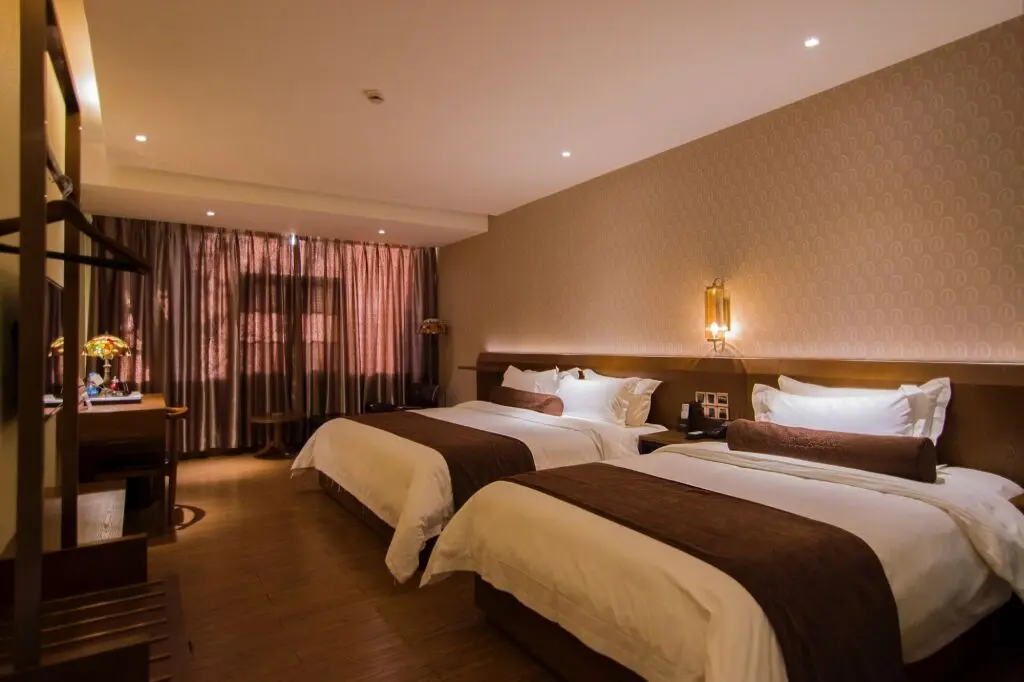 Гуанчжоу: James Joyce Hotel Guangzhou Sanyuanli Subway Station