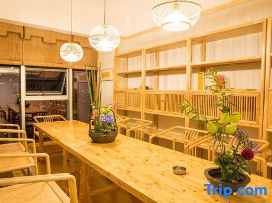 Чэнду: La Fei She Men Zen Hotel