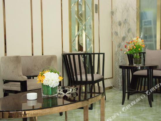 Гуанчжоу: Qile Yijia Boutique Hotel (Guangzhou Wildlife Park North Gate)