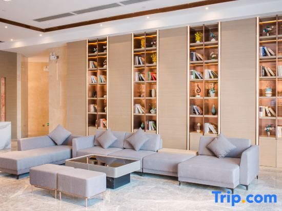 Гуанчжоу: Lavande Hotel (Guangzhou Panyu Hanxi Changlong Dashi Subway Station Store)