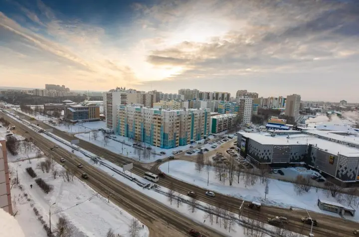 Сургут: Пять Звёзд на улице 30 лет Победы 50