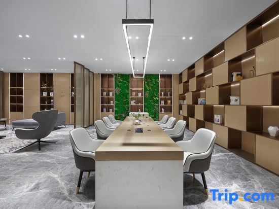 Гуанчжоу: Lavande Hotel (Guangzhou Baiyun Airport Branch)