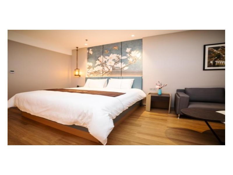 Хулудао: Magnolia Hotel (Xingcheng Central Plaza Wenquan Street store)