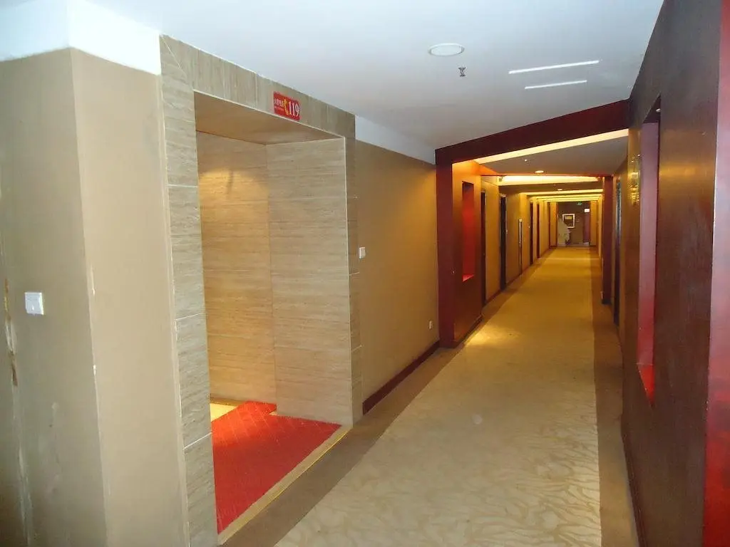 Цзинань: Super 8 Hotel Jinan West Gate of Long Distance Bus Station