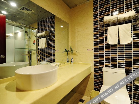 Цзиндэчжэнь: GreenTree Inn (Jingdezhen People's Square Jinding)