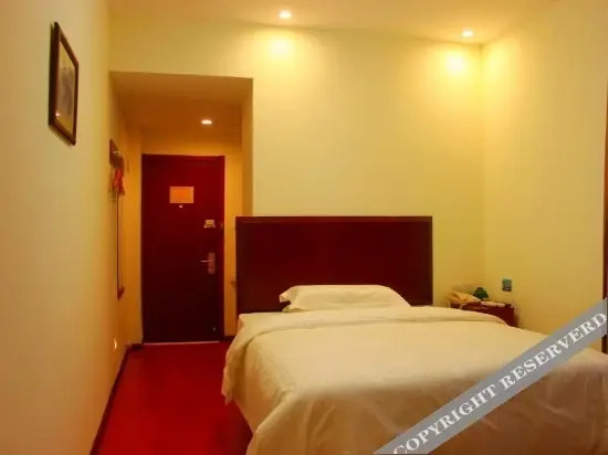 Цзиндэчжэнь: GreenTree Inn (Jingdezhen People's Square Jinding)