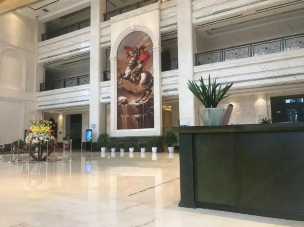 Джин-Чжоу: Hong Hu International Hotel