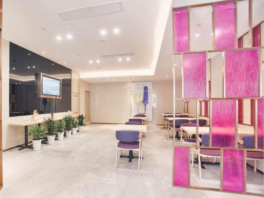 Нинбо: Lavande Hotels Ningbo South Railway Station North Square