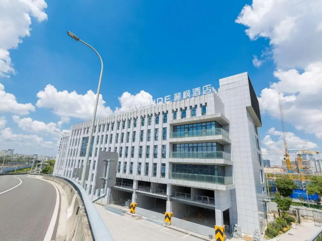 Нинбо: Lavande Hotels Ningbo South Railway Station North Square