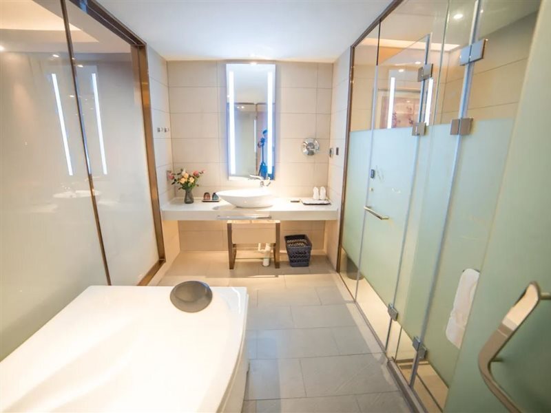 Ухань: Lavande Hotel Wuhan Happy Valley Renhe Road Metro Station