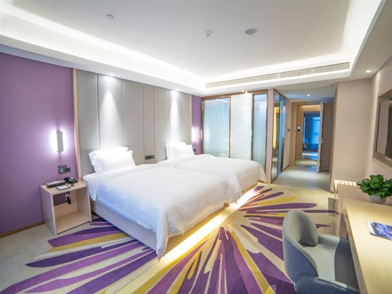 Ухань: Lavande Hotel Wuhan Happy Valley Renhe Road Metro Station