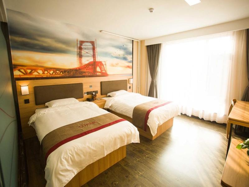 Цзыбо: Thank Inn Plus Hotel Shandong Zibo Zhangdian District Jinjing Avenue Wanxianghui