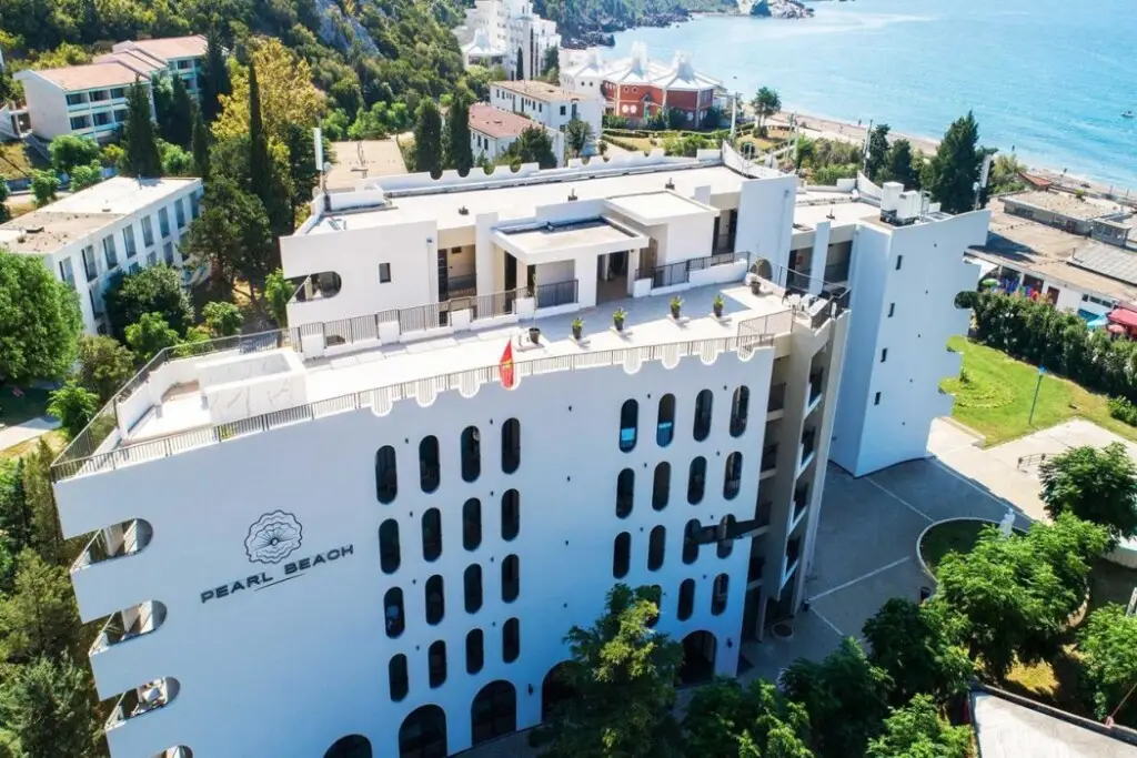 Чань: Tfn Resort