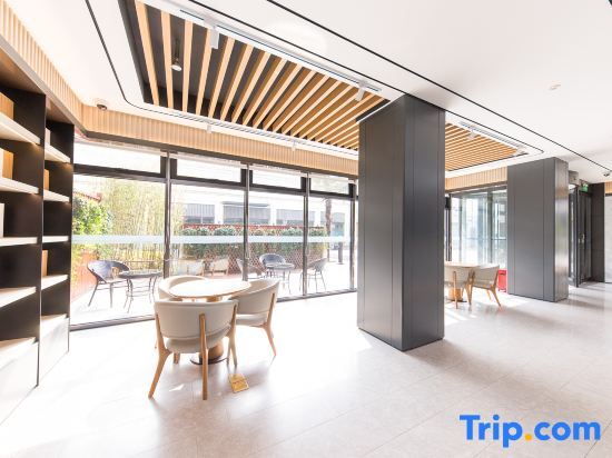 Шанхай: Ji Hotel (Shanghai Longbai New Village Subway Station Store)