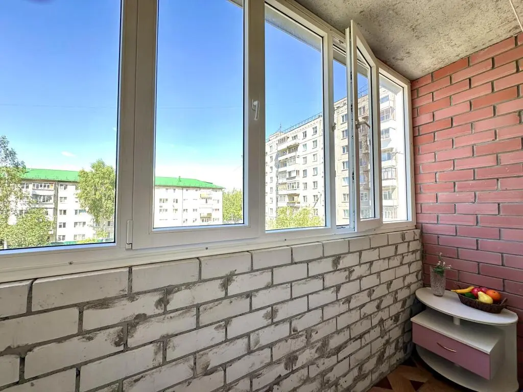 Тобольск: Compass (Компасс) в 4-м микрорайоне 17