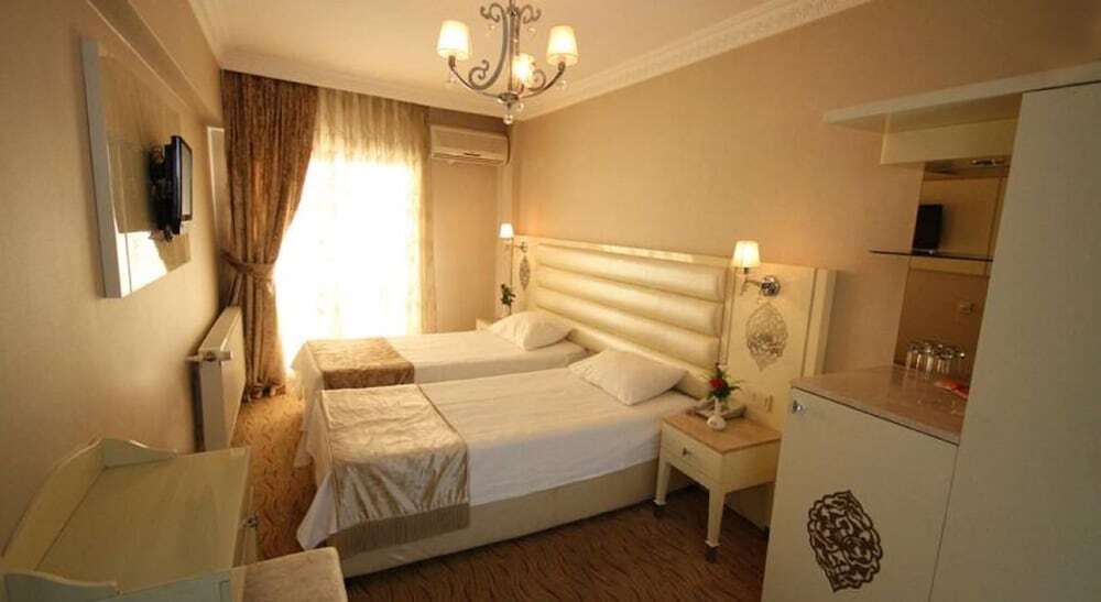 Стамбул: Royce Hotel