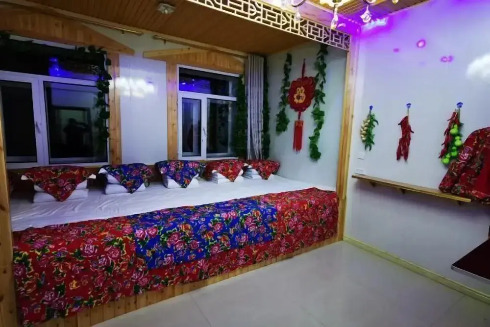 Харбин: Harbin Snow Gu Liang Li Family Hotel