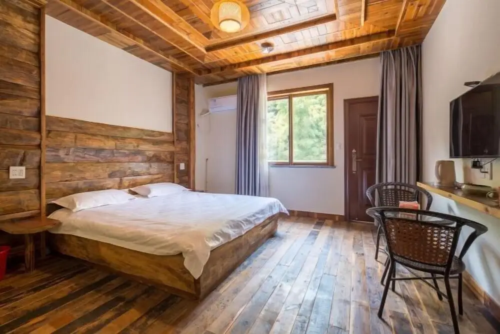 Хучжоу: Ziyan Shanju Inn