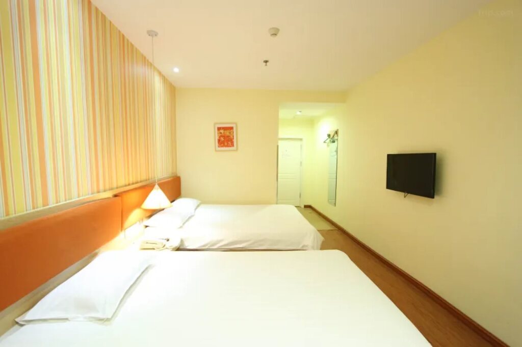 Home Inn (Changchun Hi-tech Zone Jilin University) — фото 1