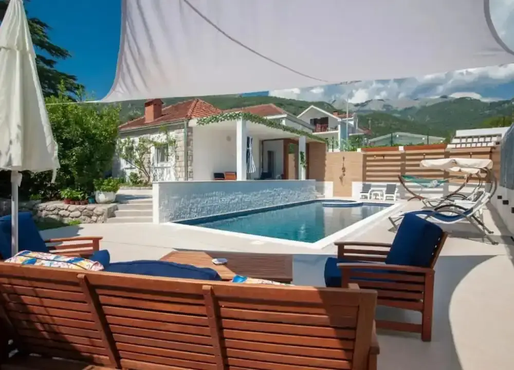Будва: Villa D Apartments in Lastva Grbaljska