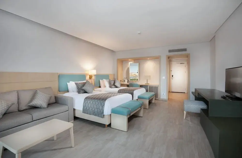 Завья Харун: Cleopatra Luxury North Coast Sidi Heniesh