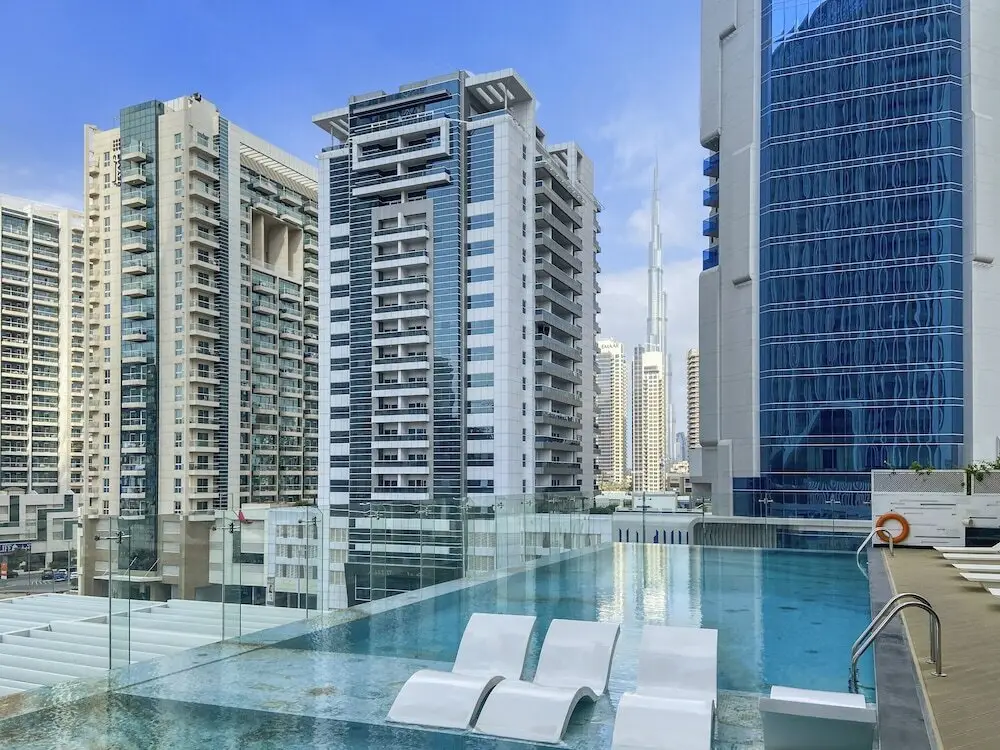 WelHome - Opulent Retreat With Panoramic Cityscape Views — фото 1