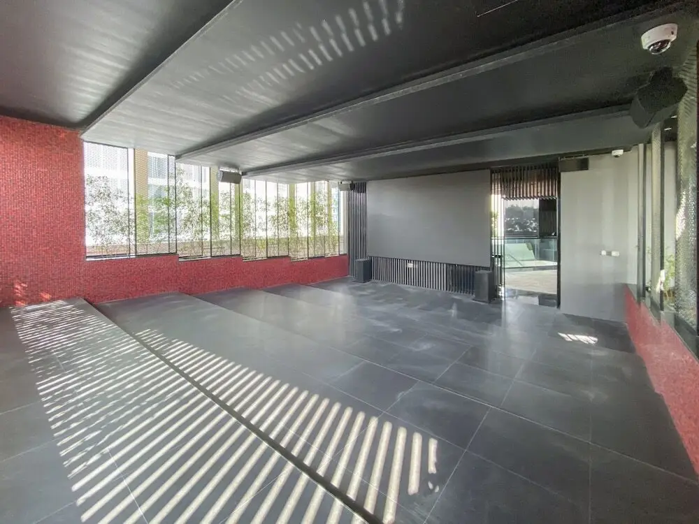 Дубай: WelHome - Opulent Retreat With Panoramic Cityscape Views