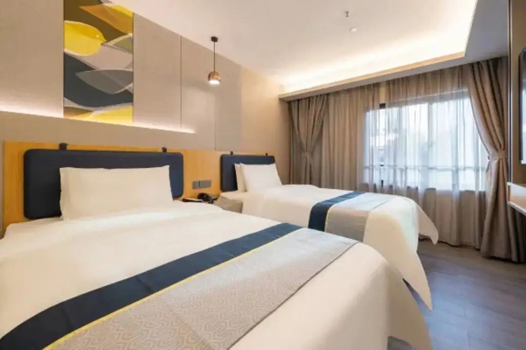 Шэньчжэнь: Home Inn Business Travel Hotel （Shenzhen Luo hu Port Mixc store）