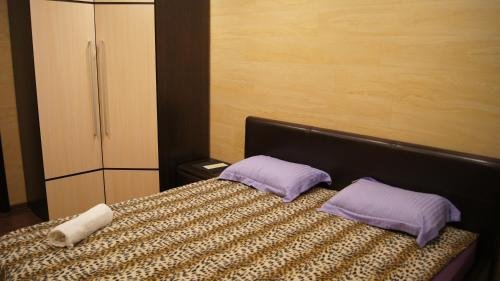 Нижневартовск: Hotel on Dzerginskogo