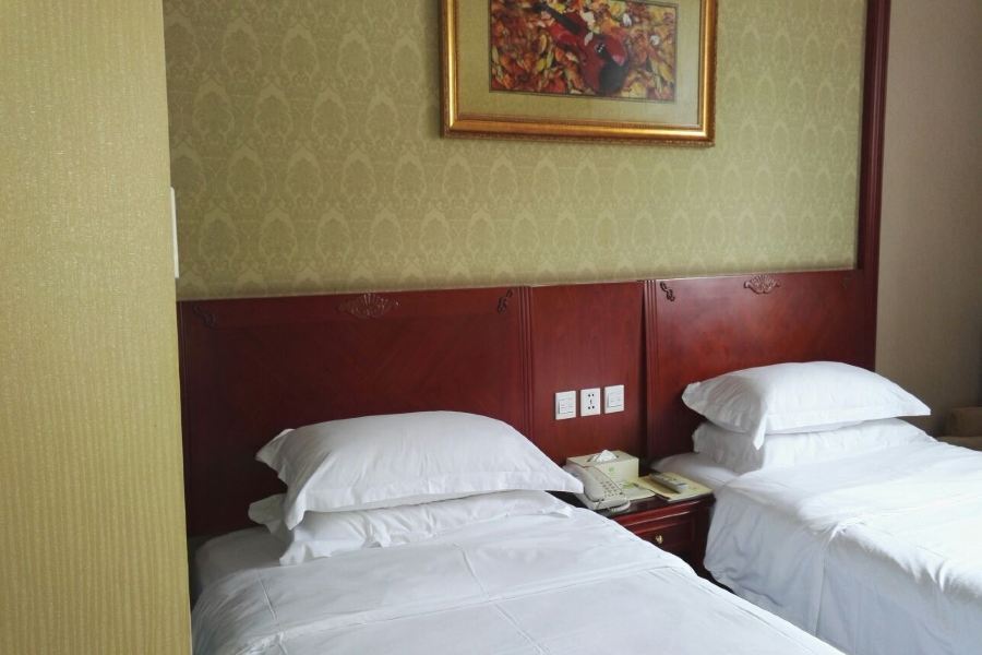 Чэнду: Vienna Hotel (Chengdu Convention and Exhibition Center Huayang Metro Station)