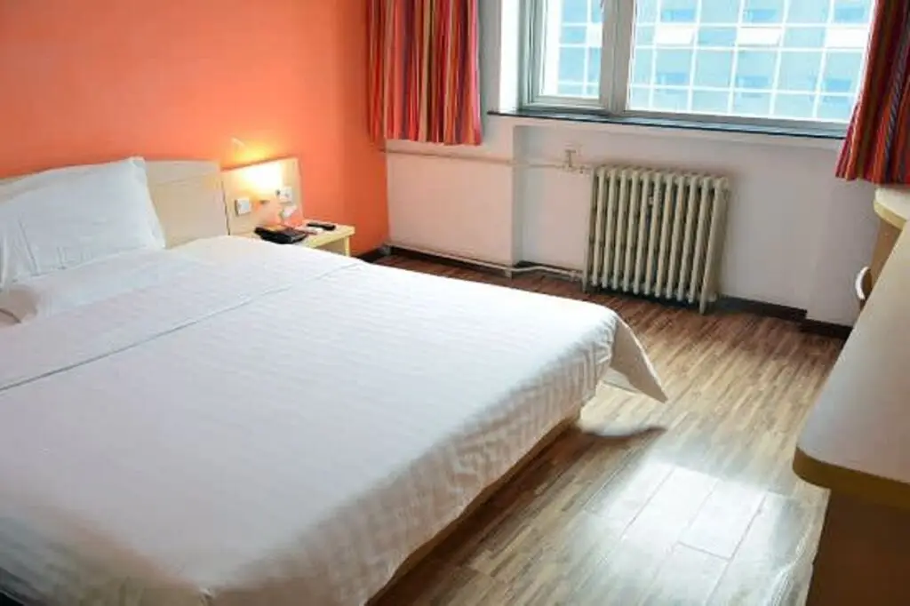 Пекин: 7 Days Inn (Beijing Lizeqiao)