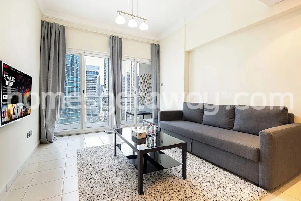 Дубай: HomesGetaway- 1BR in JLT Lake Views