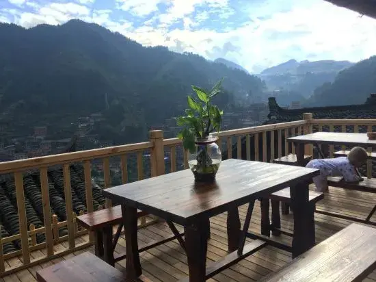 Леишан: Xijiang Qianhu Miaozhai Guzang Home Inn