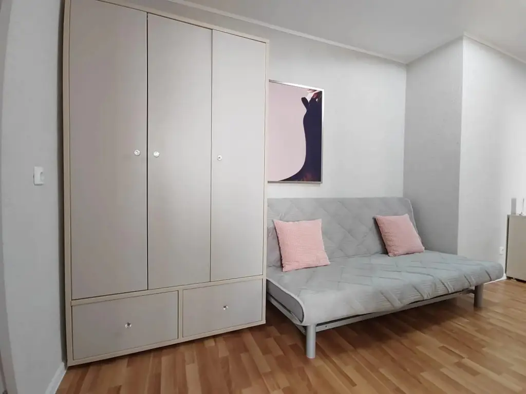 Екатеринбург: EKB.Studio (ЕКБ.Студио) на улице Уральская 75