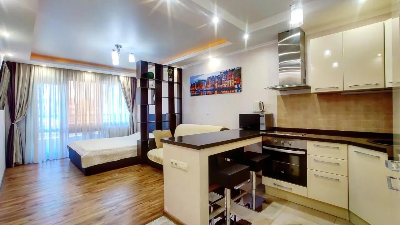 Сочи: Апартаменты M Apartments, Grand Versailles