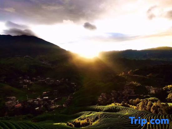 Longsheng: Longji Terrace Binlaiyue Homestay (Jinfoding Cable Car Dian)