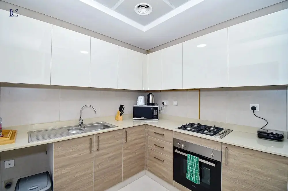 Дубай: Stylish 1BR with Skyline View - THE BAY