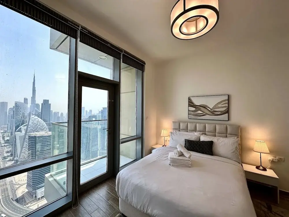 Дубай: Lux BnB Amna Tower Burj Views