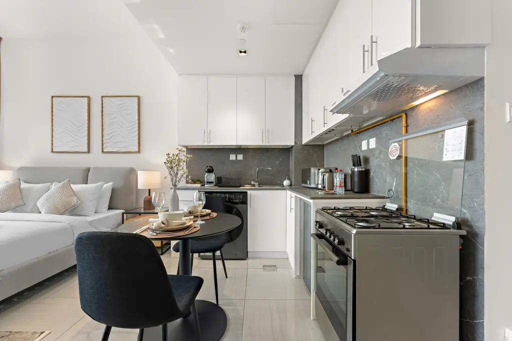 Дубай: Апартаменты Stayis- Brand New Stylish Suite Studio apartment Dubai