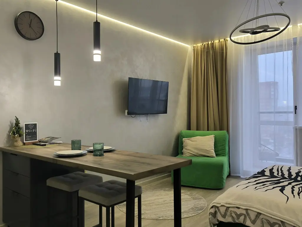 Омск: Квартира-Cтудия 33 м² 9/14