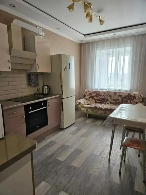 Хабаровск: Квартира КОМФОРТ по переулку Пилотов 12