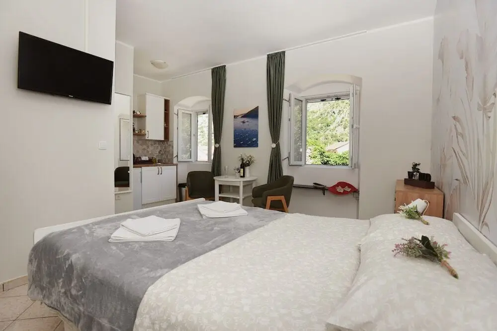 Рисан: Zukic Apartments RIsan