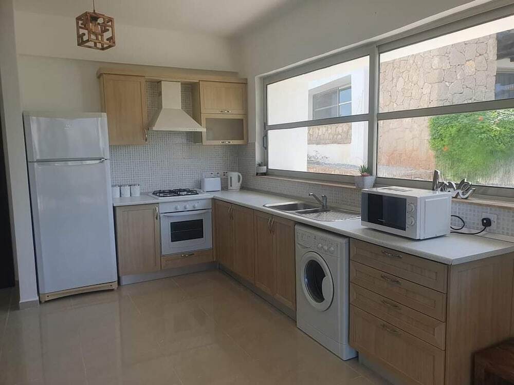 Кучук Эренкой: Charming 1-bed Garden Apartment in Tatlisu